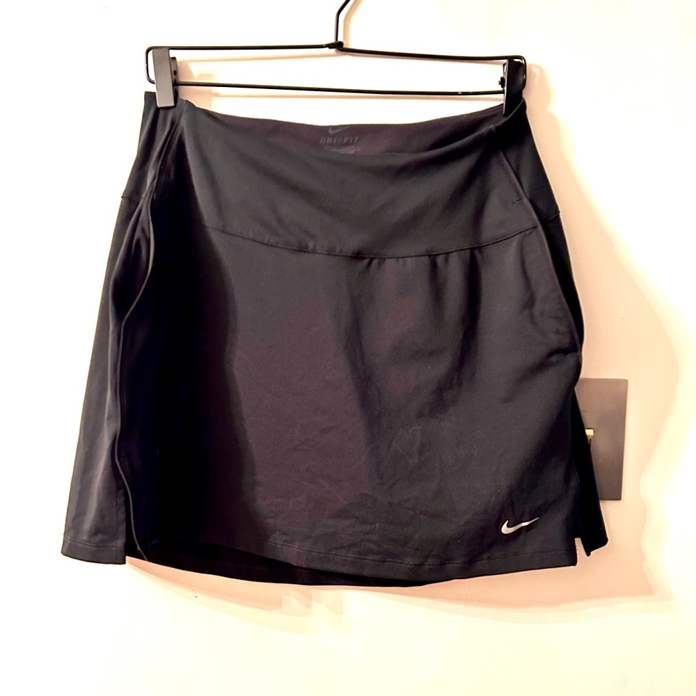 Black Nike tennis skort